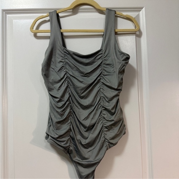 Abercrombie & Fitch Bodysuit with Ruched Design - Picture 1 of 4